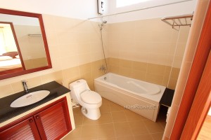 Riverside 2 Bedroom Apartment in Daun Penh