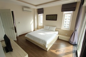 Fantastic 2 Bedroom Penthouse in BKK3