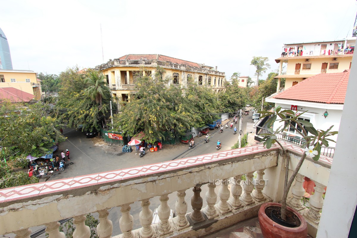 Colonial Apartment in the Heart of Phnom Penh's Old Quarter