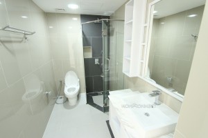 Luxurious 2 Bedroom Apartment in BKK1