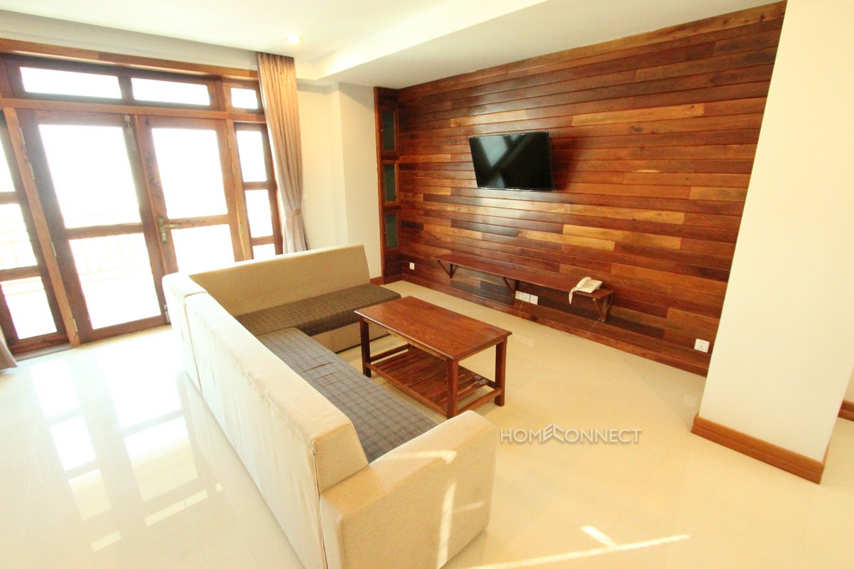 Large 2 Bedroom Apartment in Central Phnom Penh