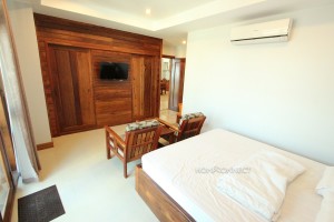 Large 2 Bedroom Apartment in Central Phnom Penh