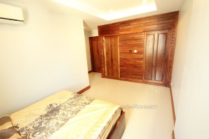 Large 2 Bedroom Apartment in Central Phnom Penh