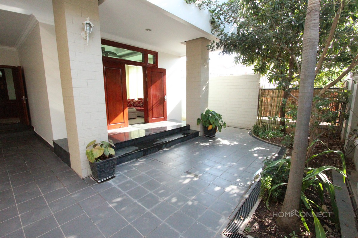 Secure 3 Bedroom Villa in Central Phnom Penh