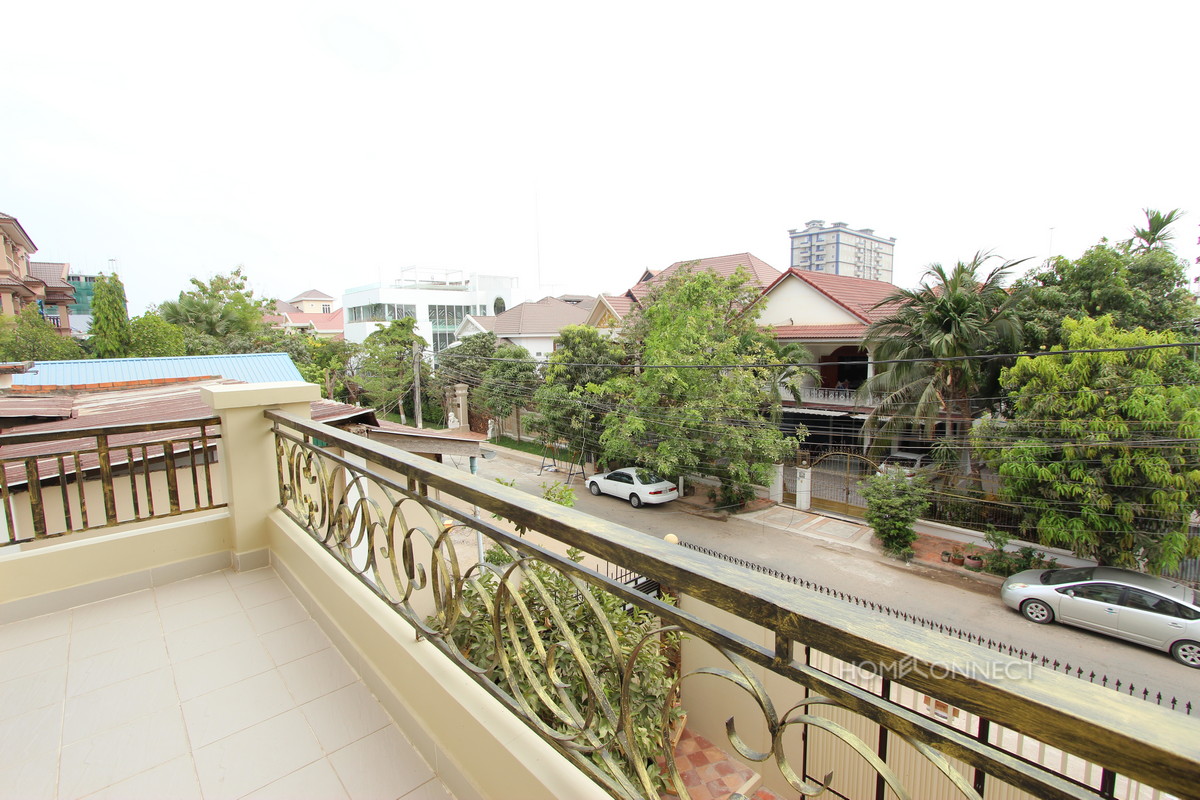Family Sized 5 Bedroom Townhouse in Toul Kork | Phnom Penh