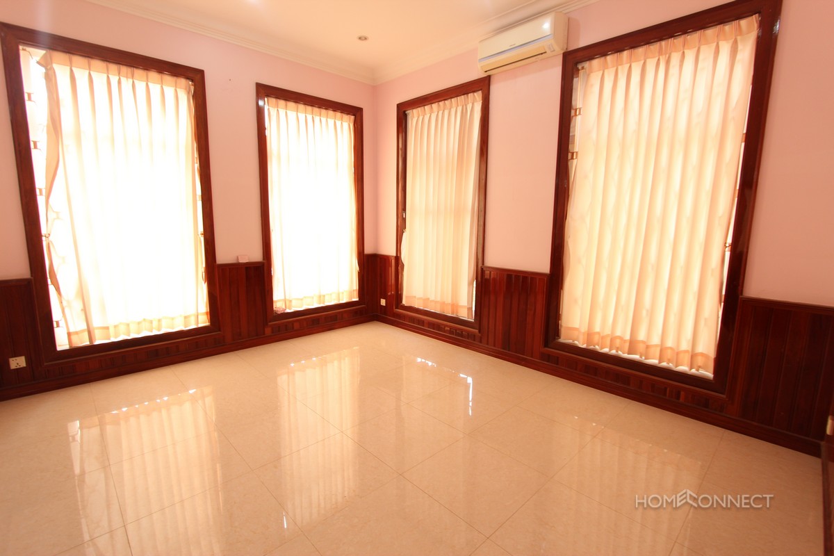 Villa for Sale in the Western District of Toul Kork | Phnom Penh