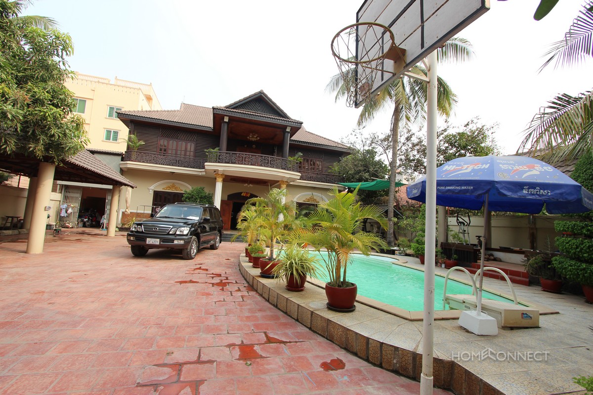 Villa with Swimming Pool in Toul Kork | Phnom Penh