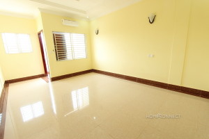 Brand New 5 Bedroom Townhouse in Chroy Chongva | Phnom Penh