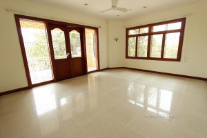 Leafy 4 Bedroom Villa in Tonle Bassac | Phnom Penh