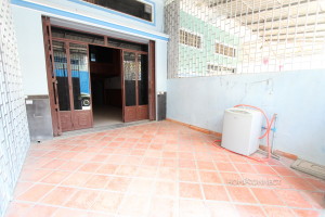 Comfortable 4 Bedroom Townhouse in Boeung Tumpun | Phnom Penh