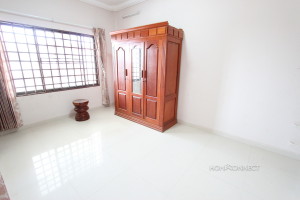 Comfortable 4 Bedroom Townhouse in Boeung Tumpun | Phnom Penh