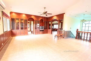 Spacious 4 Bedroom Villa in Chroy Chongva | Phnom Penh