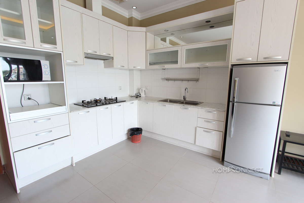 Spacious 1 Bedroom Apartment in Toul Tom Poung | Phnom Penh