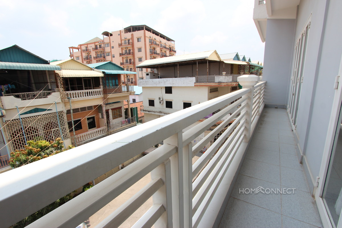 Spacious 1 Bedroom Apartment in Toul Tom Poung | Phnom Penh