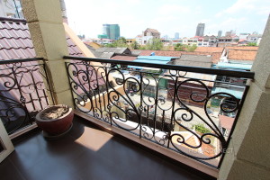 Modern 2 Bedroom Apartment in BKK3 | Phnom Penh