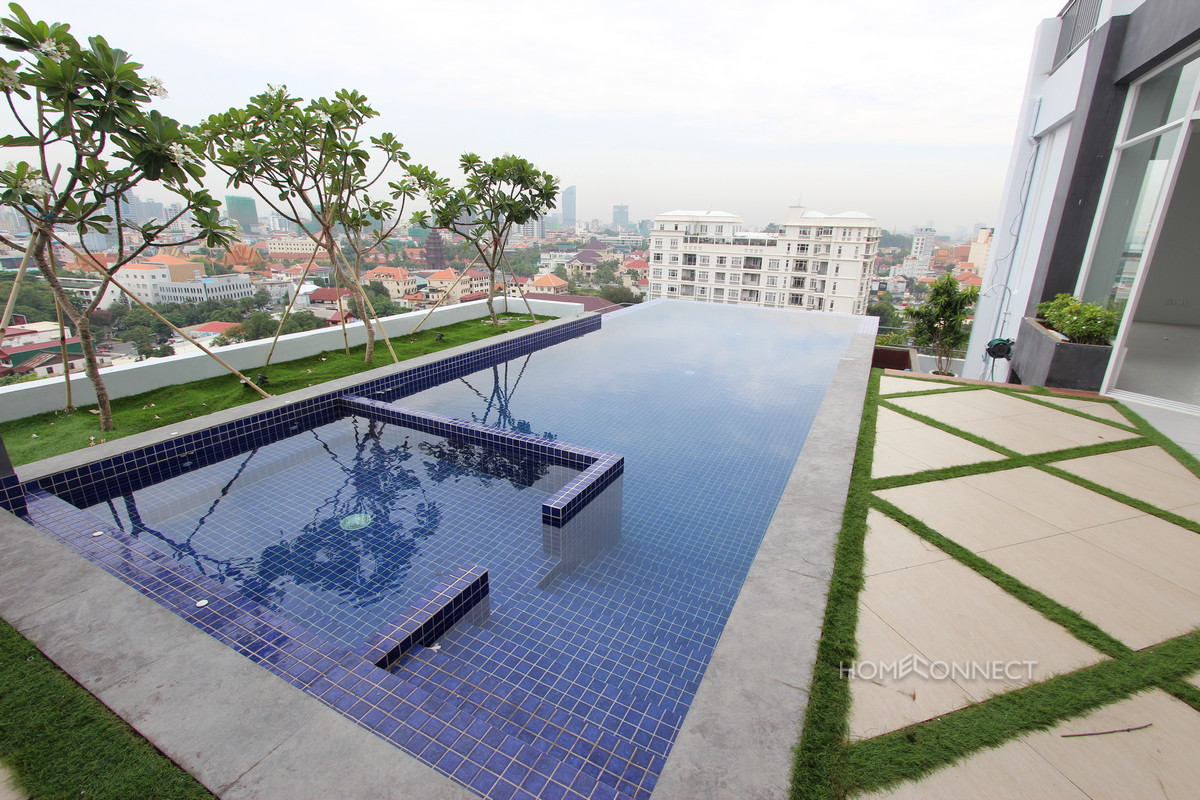 Western Style Modern Apartment Close to Independence Monument | Phnom Penh