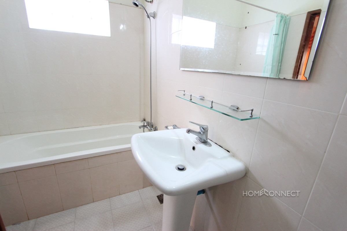 Pleasant Villa on a Quiet Street in Tonle Bassac | Phnom Penh