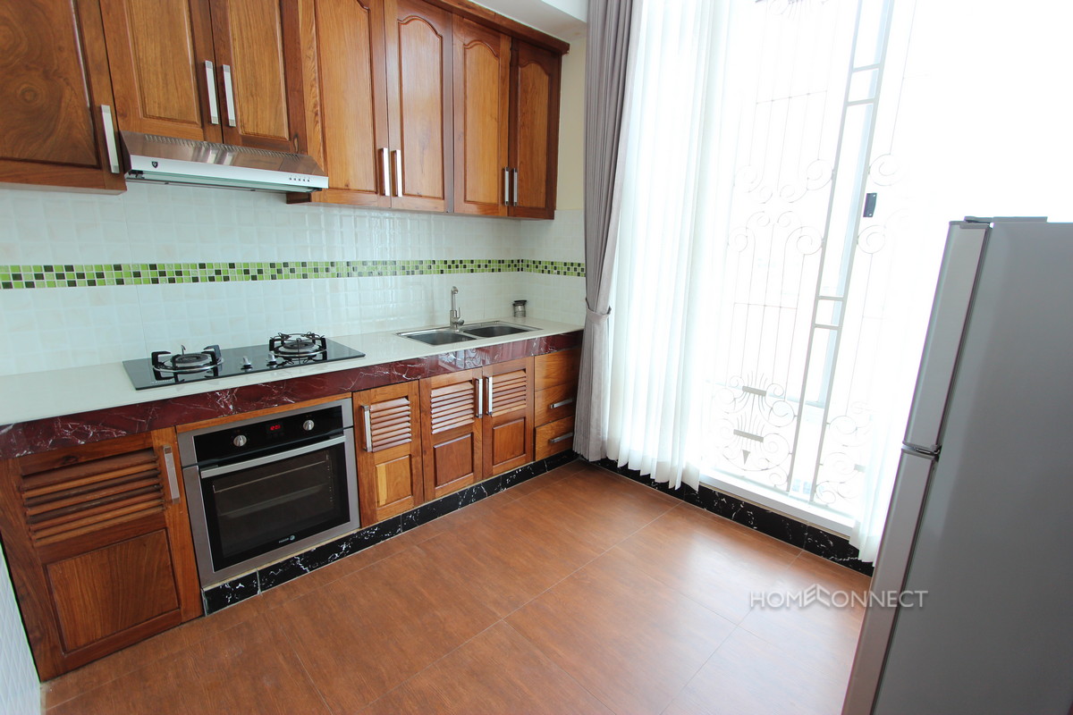 Modern 2 Bedroom Apartment In Northern Russian Market | Phnom Penh