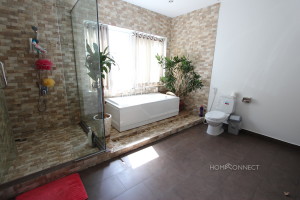 Spacious 2 Bedroom Apartment Close to Independence Monument | Phnom Penh