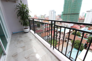 Modern 2 Bedroom Fully Serviced Apartment in BKK3 | Phnom Penh Real Estate