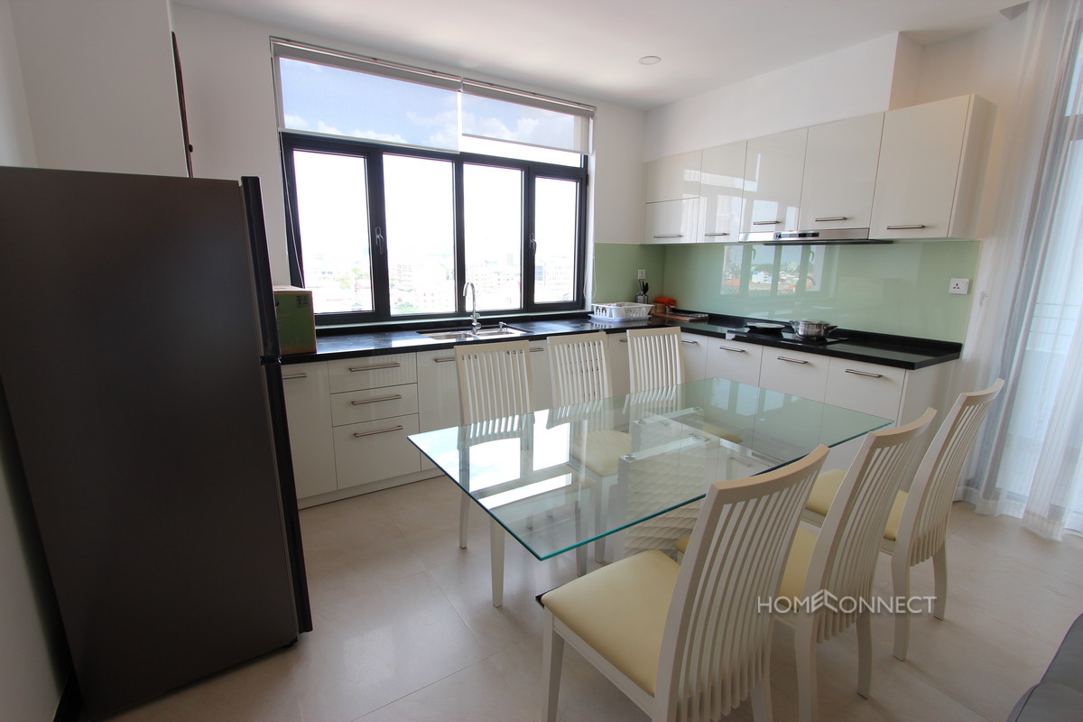 Lovely 2 Bedroom Apartment in Wat Phnom | Phnom Penh Real Estate