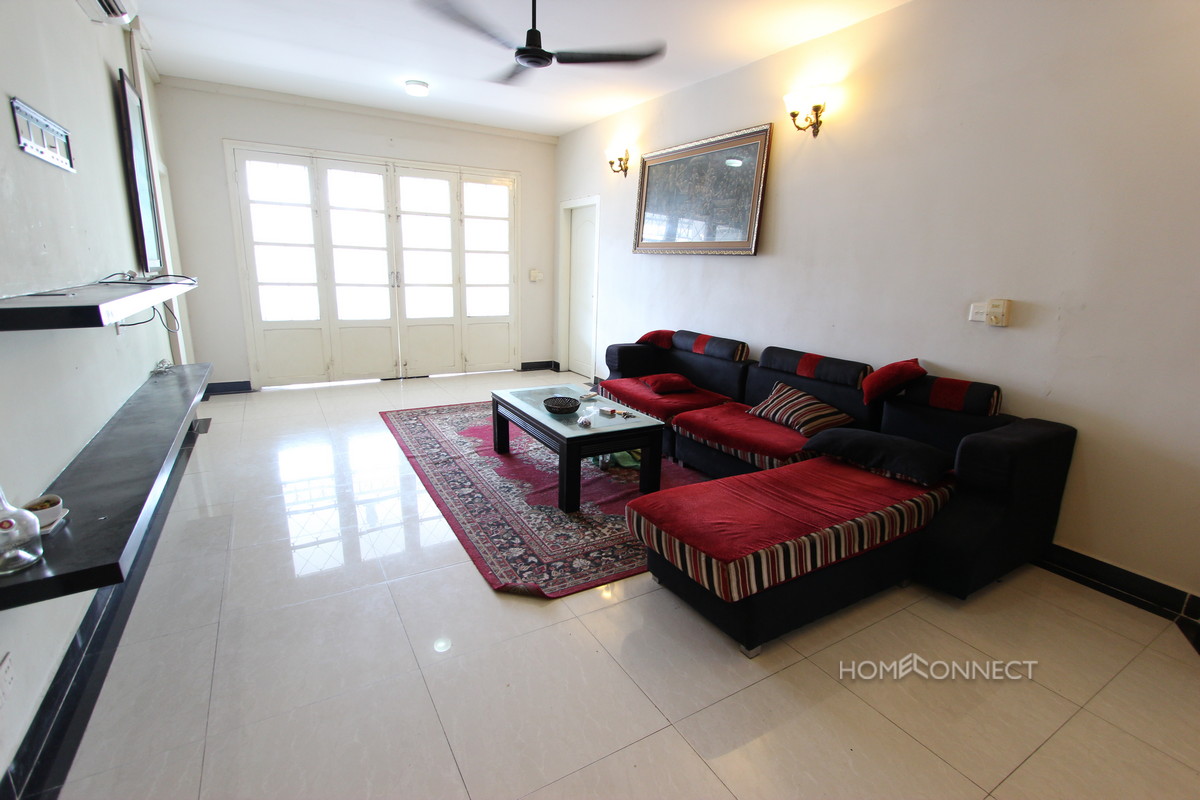 Three Bedroom Apartment Close to the Central Market | Phnom Penh Real Estate