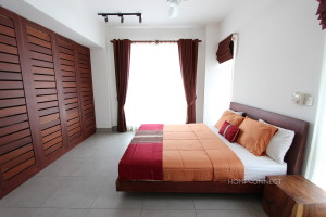 Beautiful 2 Bedroom Apartment Near The Royal Palace | Phnom Penh Real Estate