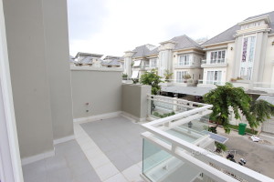 Large Family Sized 4 Bedroom Villa Near Northbridge School | Phnom Penh Real Estate