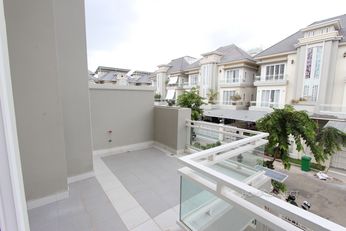 Large Family Sized 4 Bedroom Villa Near Northbridge School | Phnom Penh Real Estate