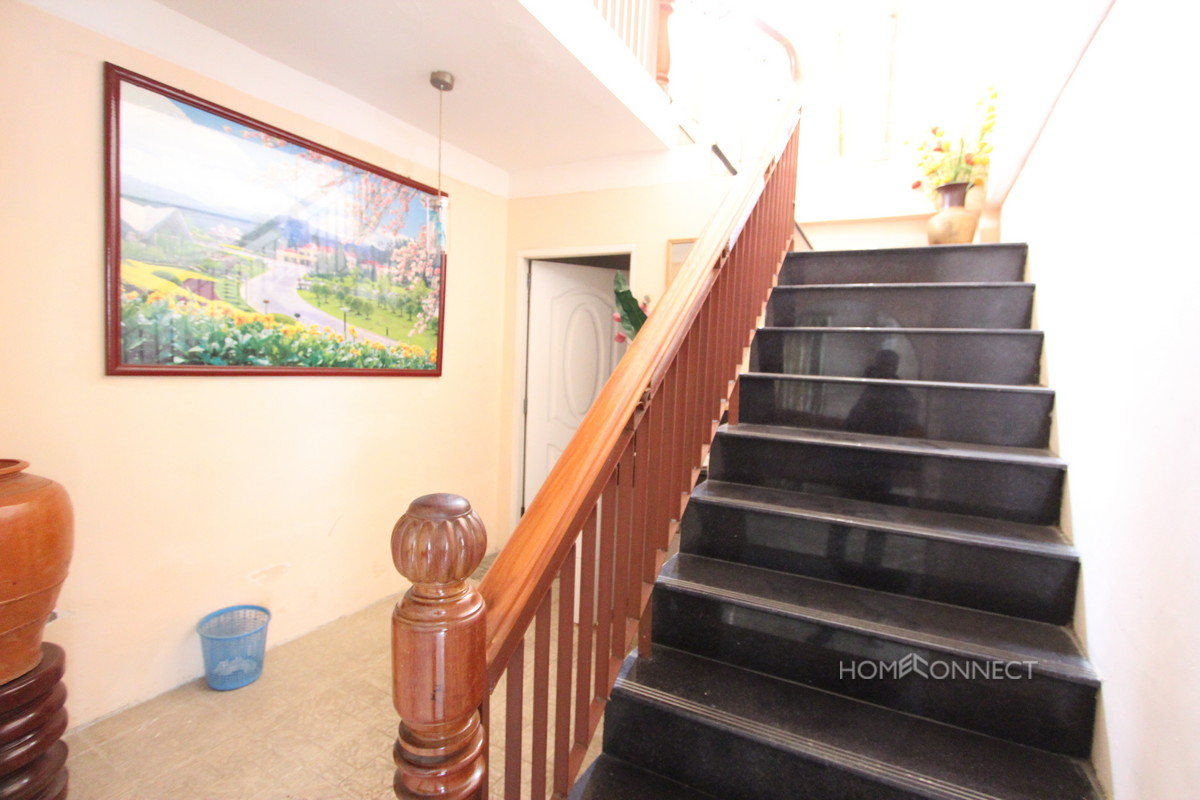 Cosy 3 Bedroom Villa in Boeung Tumpun | Phnom Penh Real Estate