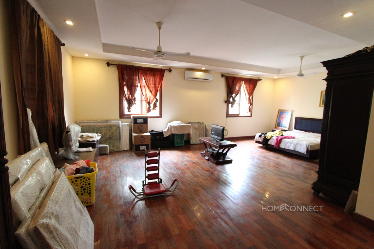 3 Bedroom Townhouse for Sale in Tonle Bassac | Phnom Penh Real Estate
