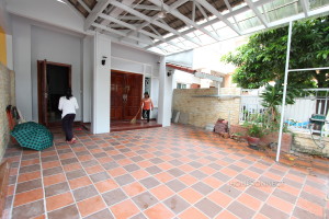 Townhouse With 4 Bedrooms For Rent Beside Aeon Mall | Phnom Penh Real Estate