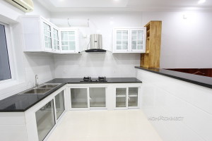 Townhouse With 4 Bedrooms For Rent Beside Aeon Mall | Phnom Penh Real Estate