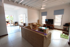 Large Terrace 3 Bedroom Apartment For Sale In BKK1 | Phnom Penh Real Estate