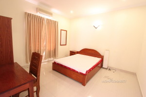 Good Sized 2 Bedroom Apartment Behind The Royal Palace | Phnom Penh Real Estate