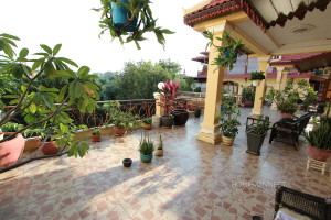 Studio Apartment Overlooking the Royal Palace | Phnom Penh Real Estate