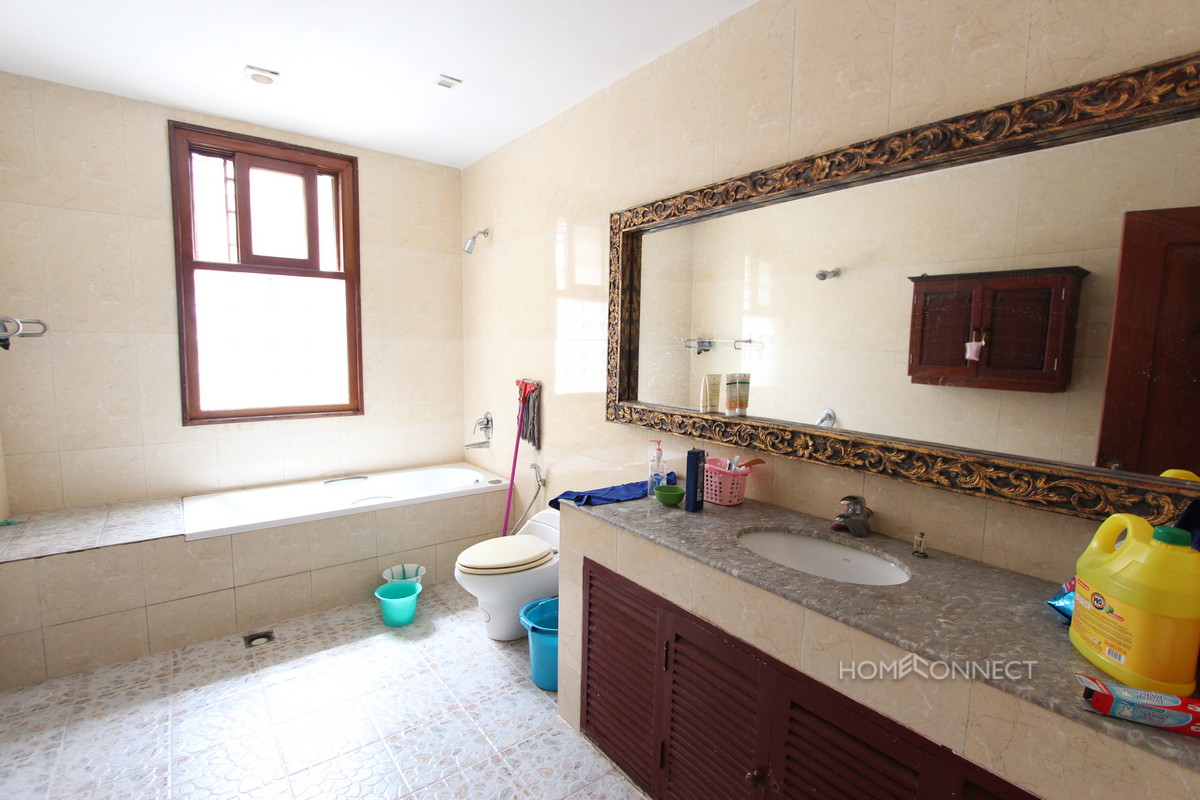 Secure 3 Bedroom Townhouse in Tonle Bassac | Phnom Penh Real Estate