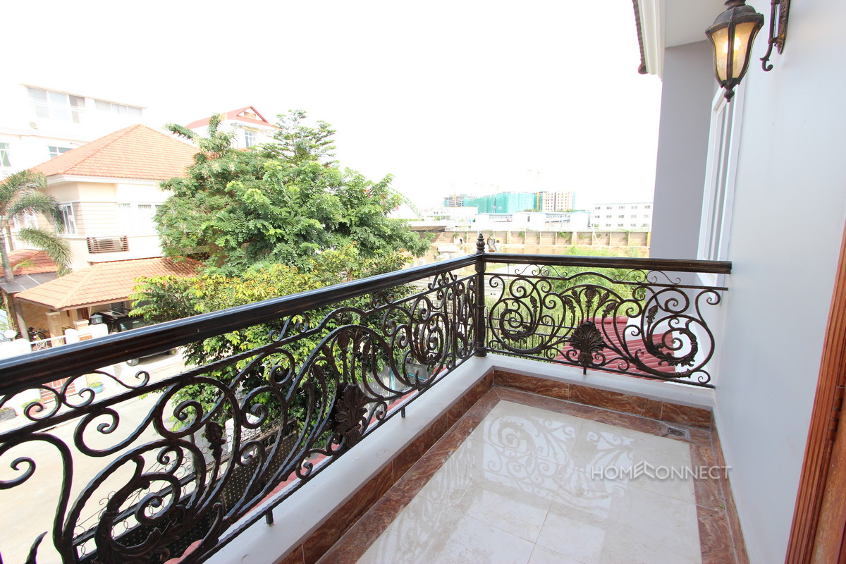 Large and Secure 5 Bedroom Villa in Tonle Bassac| Phnom Penh Real Estate