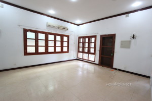 Large Garden 4 Bedroom Villa In The Heart Of BKK1 | Phnom Penh Real Estate