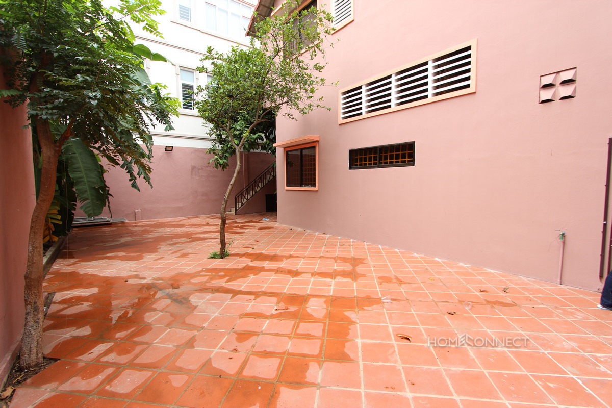 Large Villa located Close to the Russian Market | Phnom Penh Real Estate