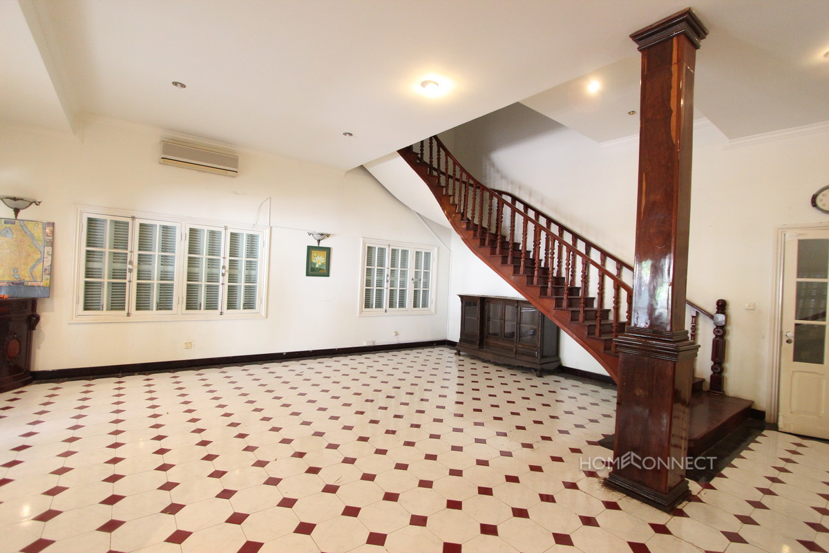 Comfortable 5 Bedroom Villa in Daun Penh | Phnom Penh Real Estate