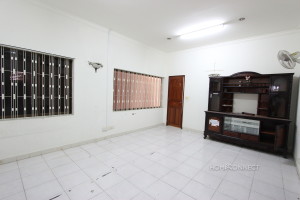 Comfortable 5 Bedroom Villa in Daun Penh | Phnom Penh Real Estate