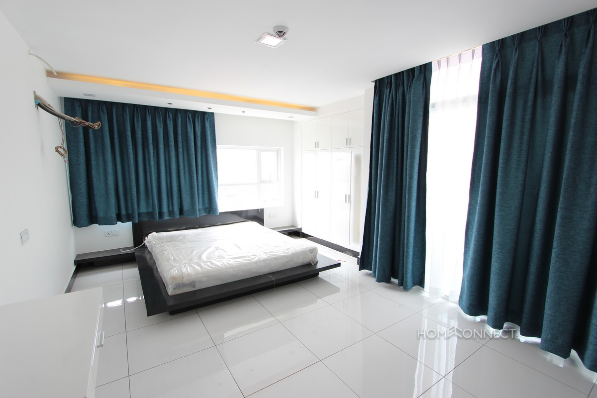 Large 3 Bedroom Penthouse in BKK3 | Phnom Penh Real Estate