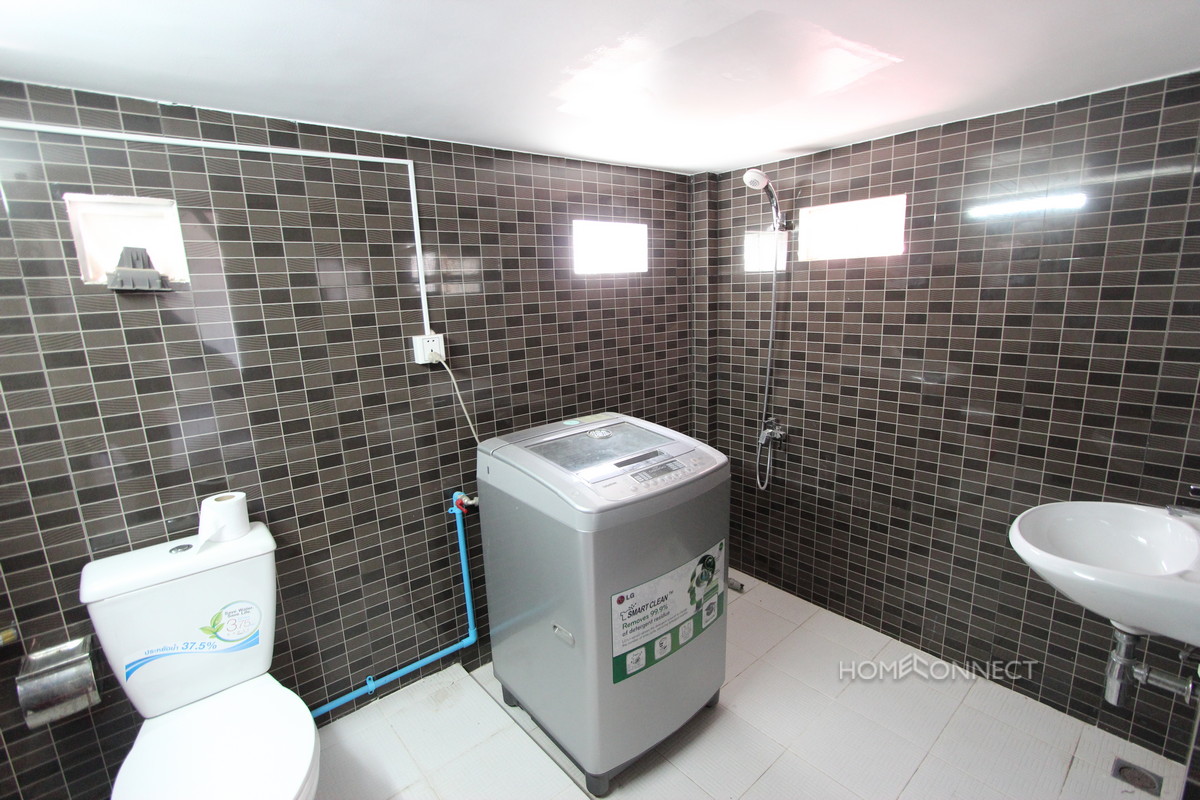 Refurbished 1 Bedroom Apartment in Tonle Bassac | Phnom Penh Real Estate