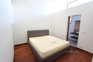 Newly Renovated Two Bedroom Apartment Beside the National Museum | Phnom Penh Real Estate