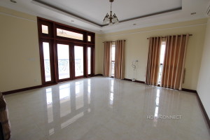 Large Villa With a Garden in Chroy Changva | Phnom Penh Real Estate