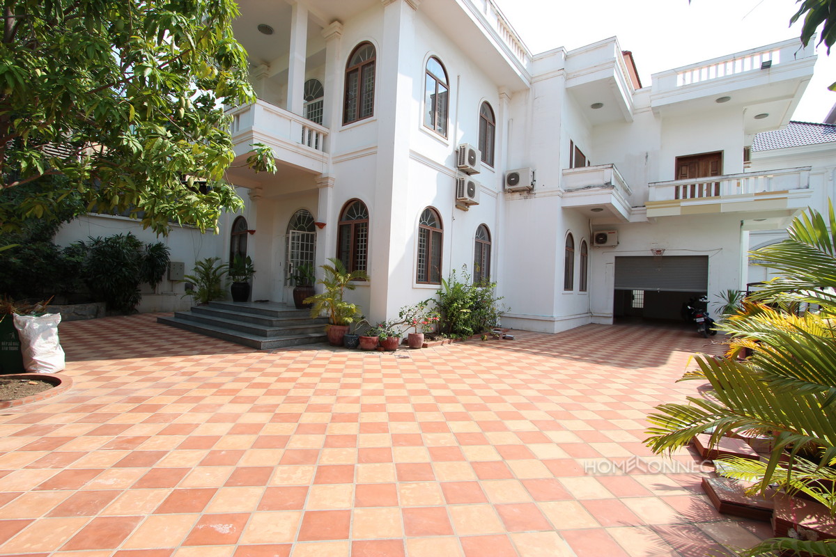 Large 5 Bedroom Family Villa with Pool in Toul Kork | Phnom Penh Real Estate