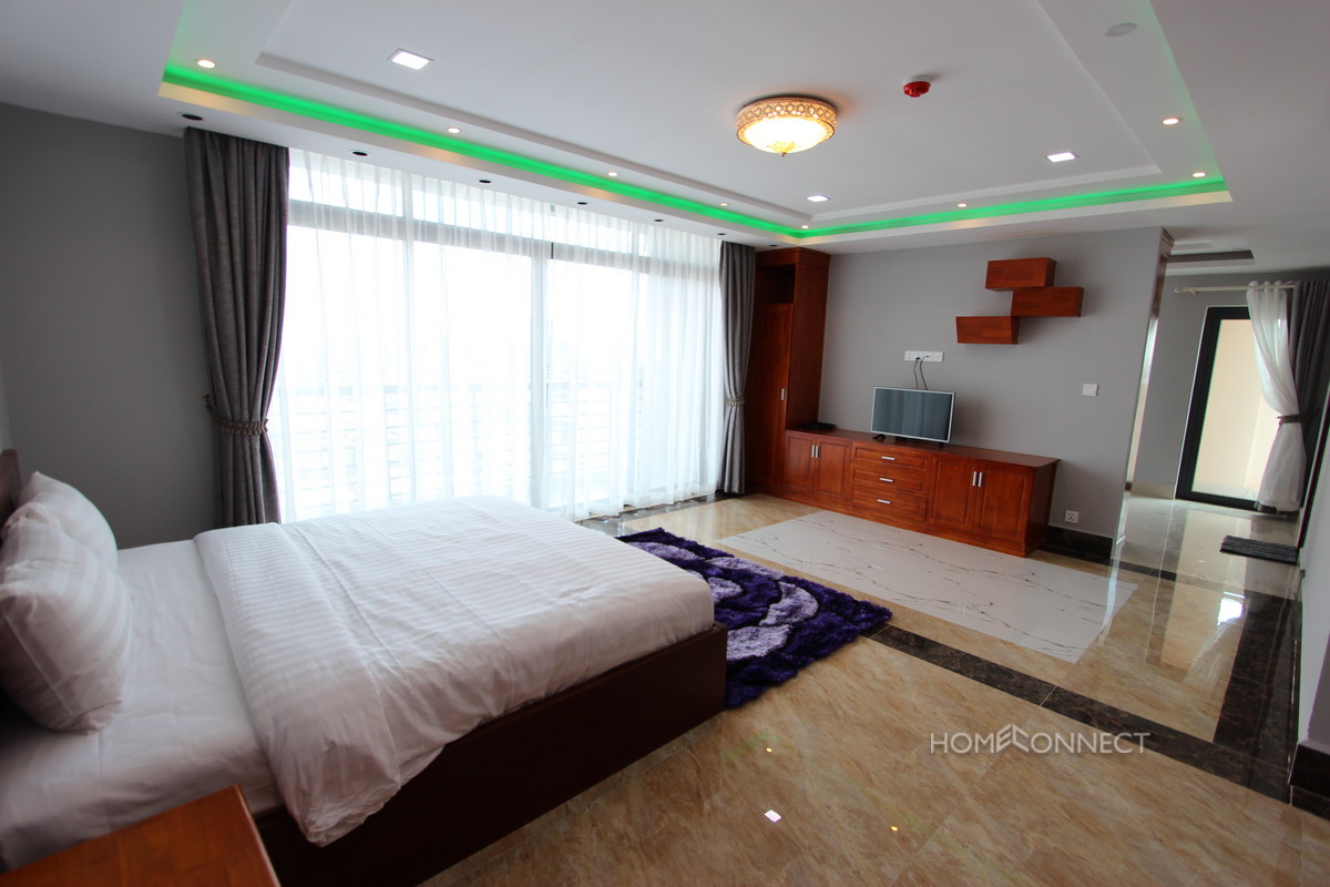 Large 5 Bedroom Penthouse in BKK3 | Phnom Penh Real Estate