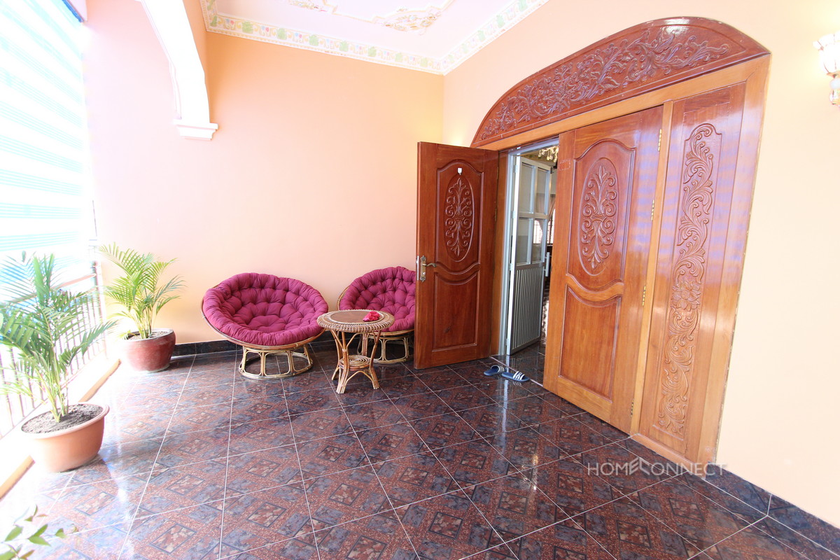 Large and Spacious 3 Bedroom Apartment in Tonle Bassac | Phnom Penh Real Estate