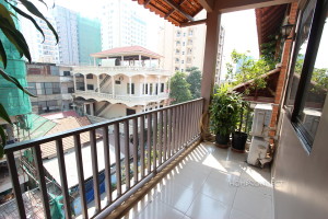 Centrally located 2 Bedroom Flat in 7 Makara | Phnom Penh Real Estate